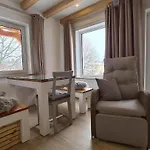 3 Bedroom Cozy In Holiday home