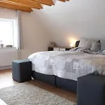 3 Bedroom Cozy In Holiday home
