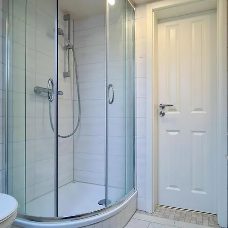 Amazing In With Kitchen